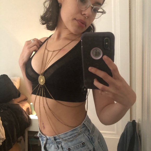 Gold body chain - Picture 2 of 2